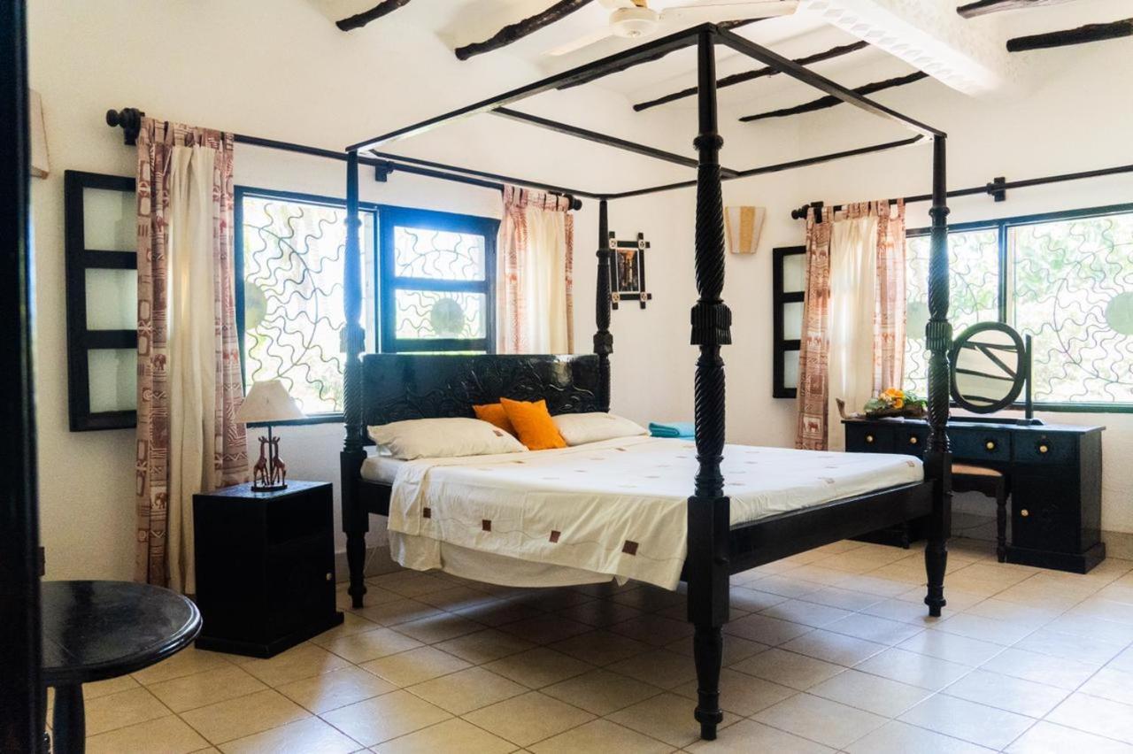 Sunny Garden Rooms Watamu Exterior photo